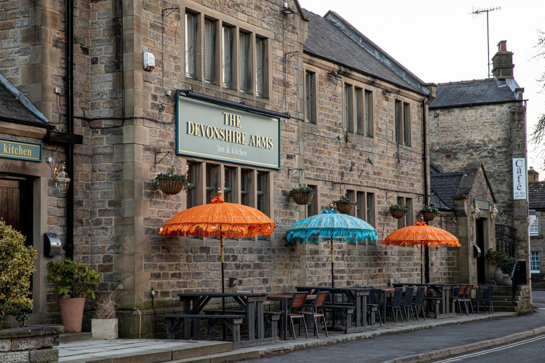The Devonshire Arms Baslow Exterior foto